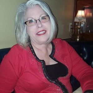 Meet your Posher, Kari